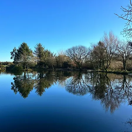 Lakeside Glamping Kingfisher Οργανωμένο κάμπινγκ *