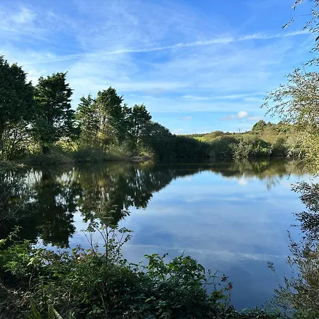 Οργανωμένο κάμπινγκ Lakeside Glamping Kingfisher St Columb Major