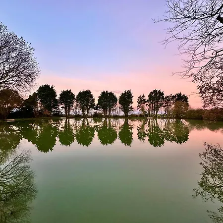Lakeside Glamping Kingfisher *
